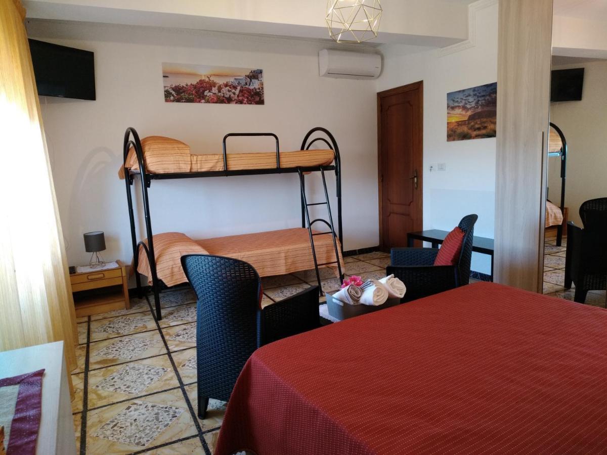 Casa Donna Franca Lejlighed Castiglione De Sicilia Eksteriør billede